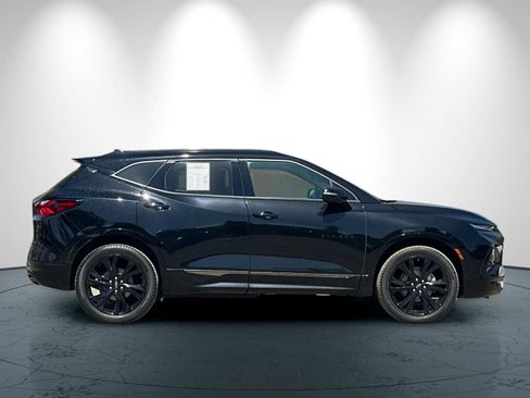 Used 2019 Chevrolet Blazer RS FWD image 3