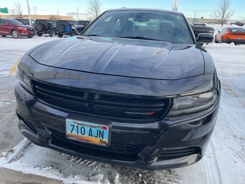 Used 2019 Dodge Charger SXT w/ Plus Group image 10
