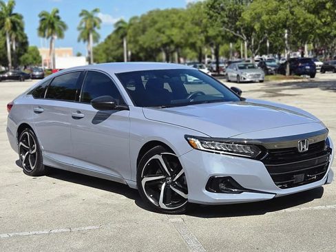 Used 2022 Honda Accord Sport image 1