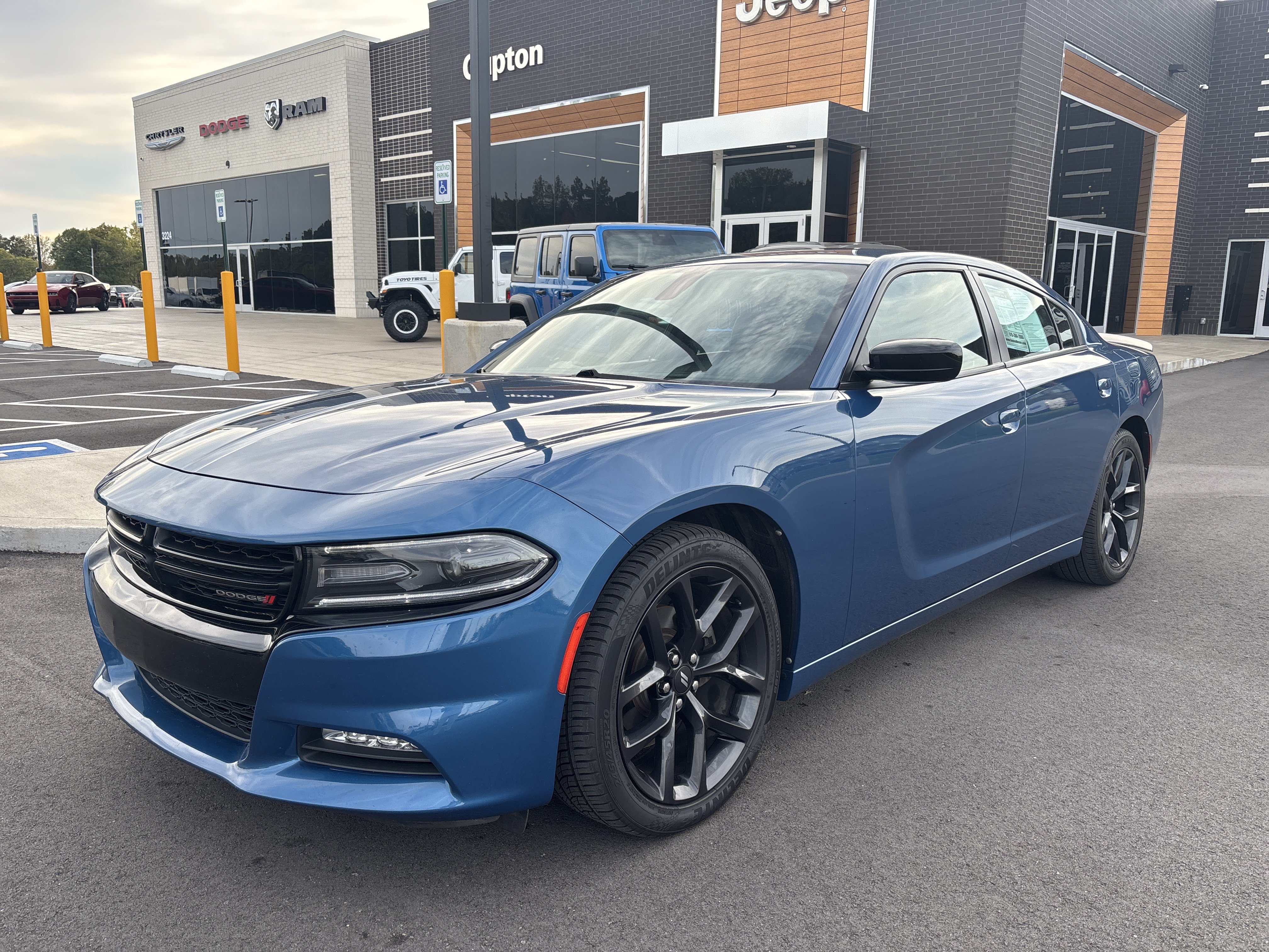 Used 2021 Dodge Charger SXT w/ Plus Group RWD 360° Tour