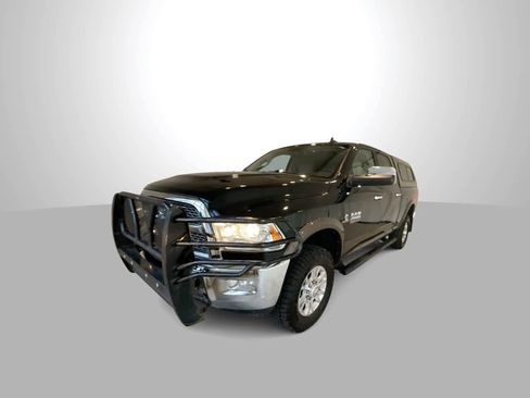 Used 2018 RAM 2500 Laramie w/ Convenience Group AWD/4WD image 1