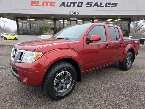 Used 2018 Nissan Frontier PRO-4X image 1