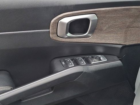 Certified 2023 Kia Sorento X-Line EX image 13