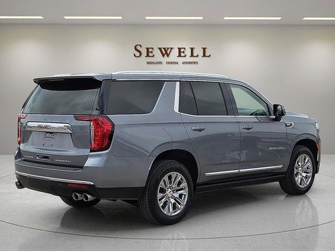 Used 2022 GMC Yukon Denali RWD image 4