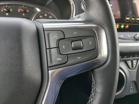Used 2023 Chevrolet Blazer LT FWD image 19