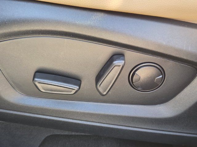 Used 2022 Ford Explorer Limited w/ Equipment Group 301A RWD image 22