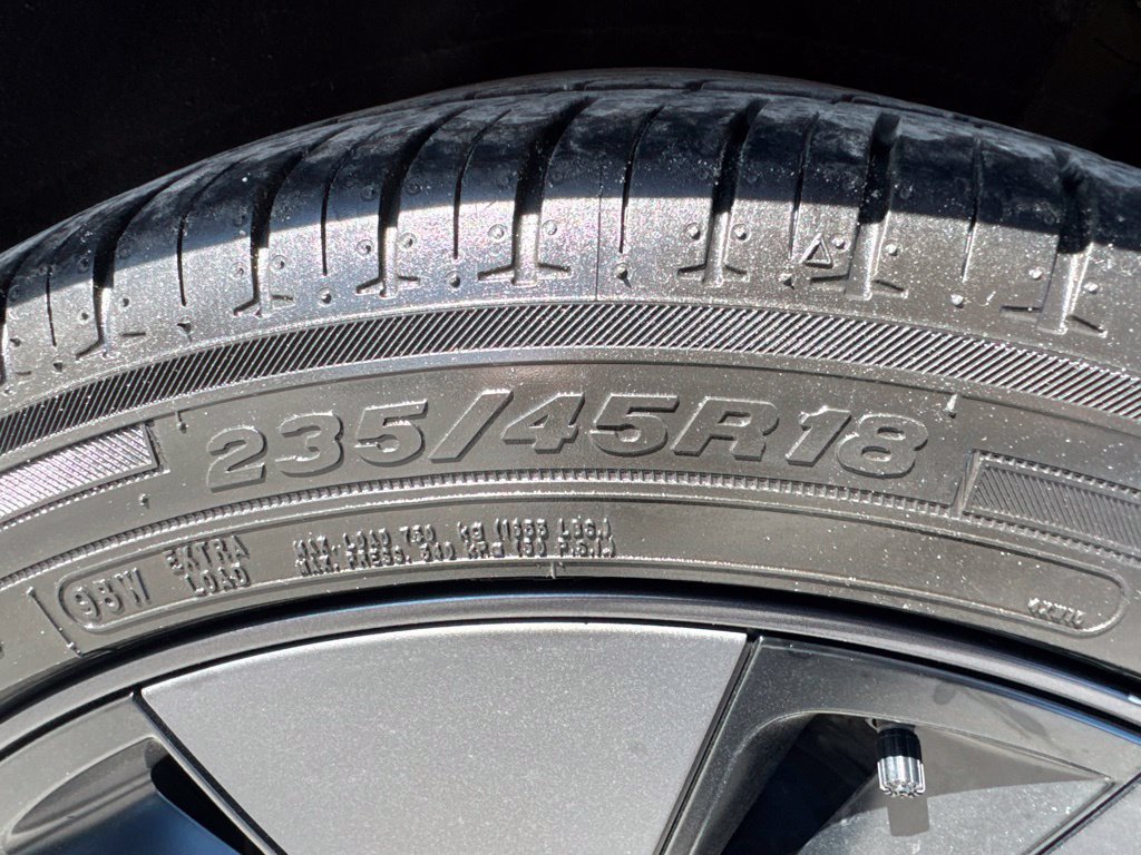 Used 2025 Tesla Model 3 Long Range RWD image 35