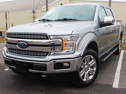 Used 2020 Ford F150 Lariat image 1
