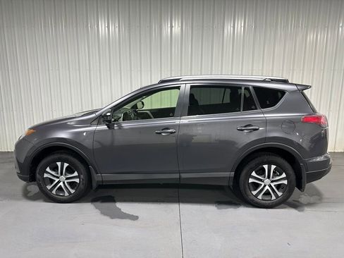 Used 2018 Toyota RAV4 LE w/ All Weather Liner Package image 4
