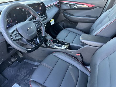 New 2025 Chevrolet TrailBlazer RS w/ Convenience Package image 9