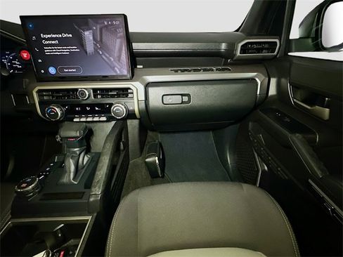 Used 2024 Toyota Tacoma 4x4 Double Cab image 24