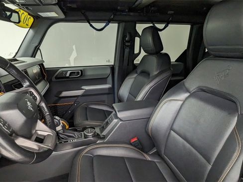 Used 2022 Ford Bronco Badlands image 2