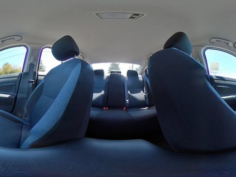 Used 2025 Nissan Versa SV FWD image 40
