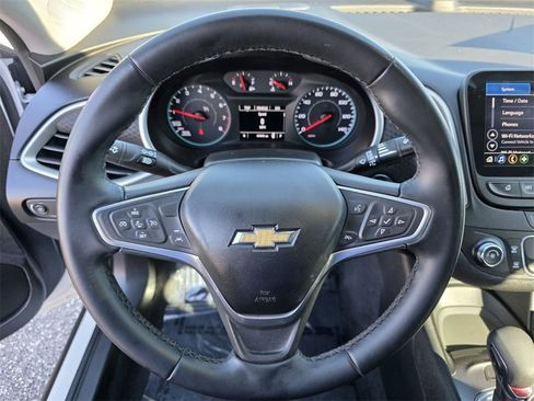 Used 2023 Chevrolet Malibu RS image 18