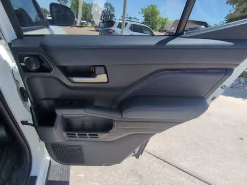 Used 2026 Toyota 4Runner Platinum AWD/4WD image 23
