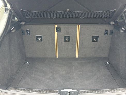 Used 2018 Porsche Macan Sport Edition image 7