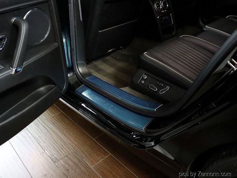 Used 2018 Bentley Flying Spur V8 AWD/4WD image 33