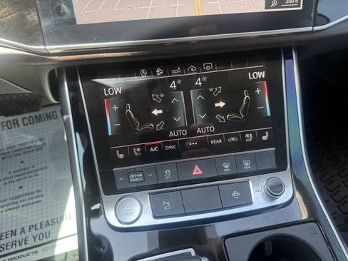 Used 2020 Audi Q8 Premium Plus AWD/4WD image 26