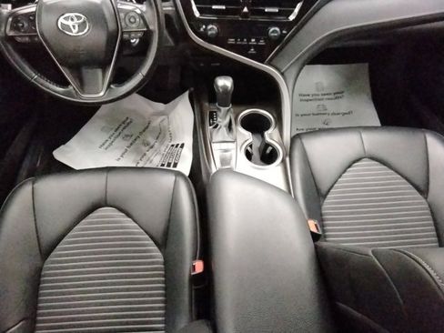 Used 2024 Toyota Camry SE image 45