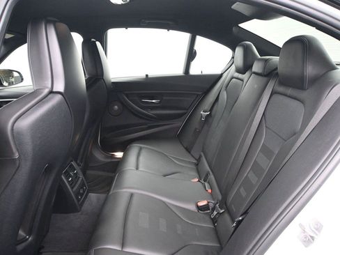 Used 2018 BMW M3 RWD image 10