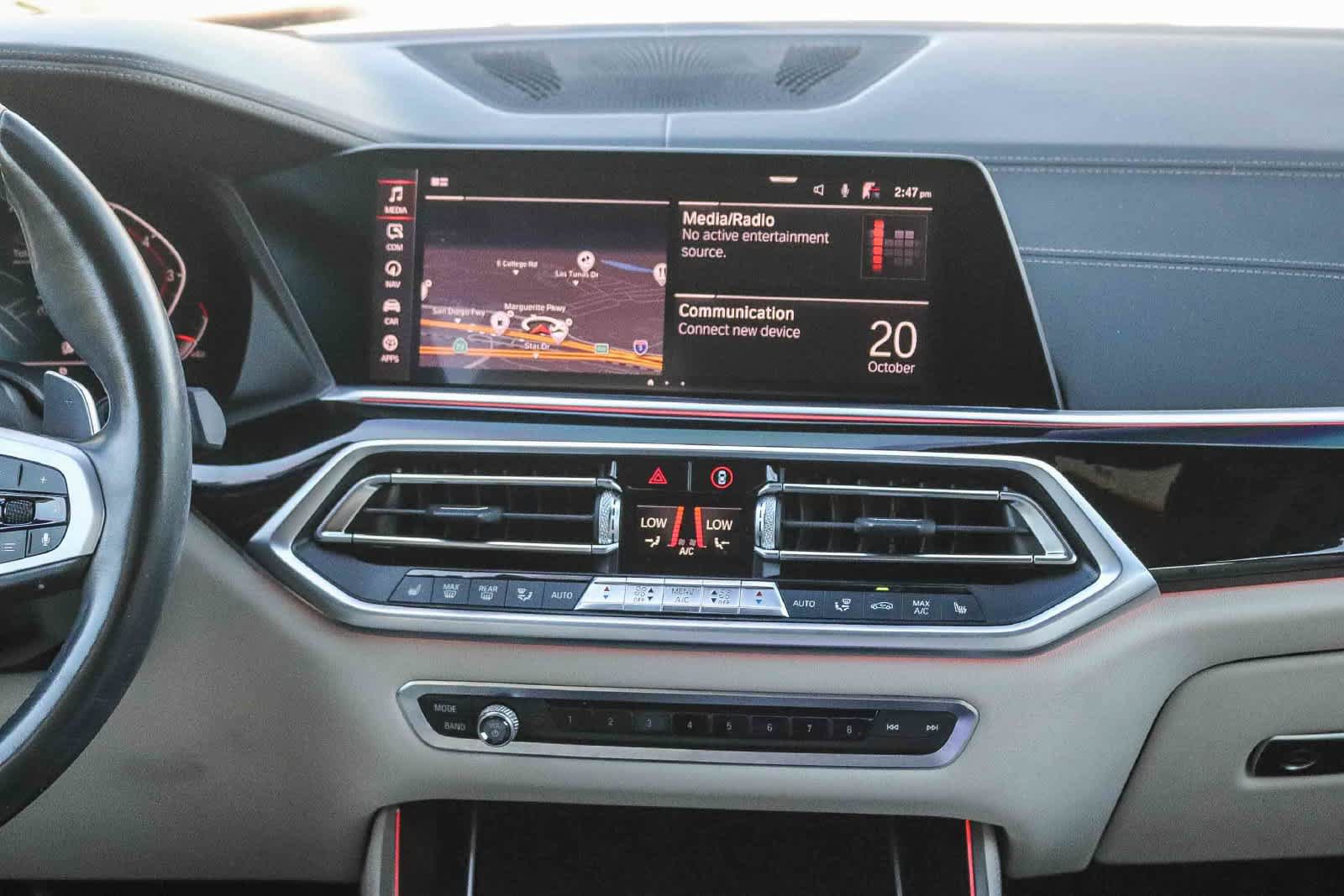 Used 2019 BMW X5 xDrive50i w/ M Sport Package AWD/4WD image 13