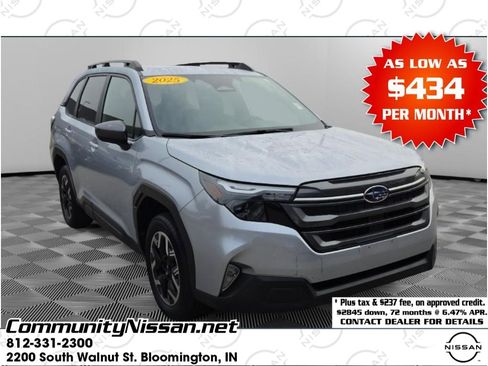 Used 2025 Subaru Forester Premium AWD/4WD image 1