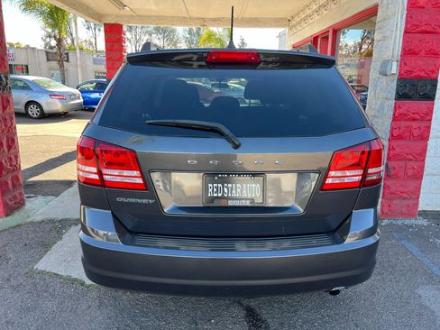 Used 2017 Dodge Journey SE image 13