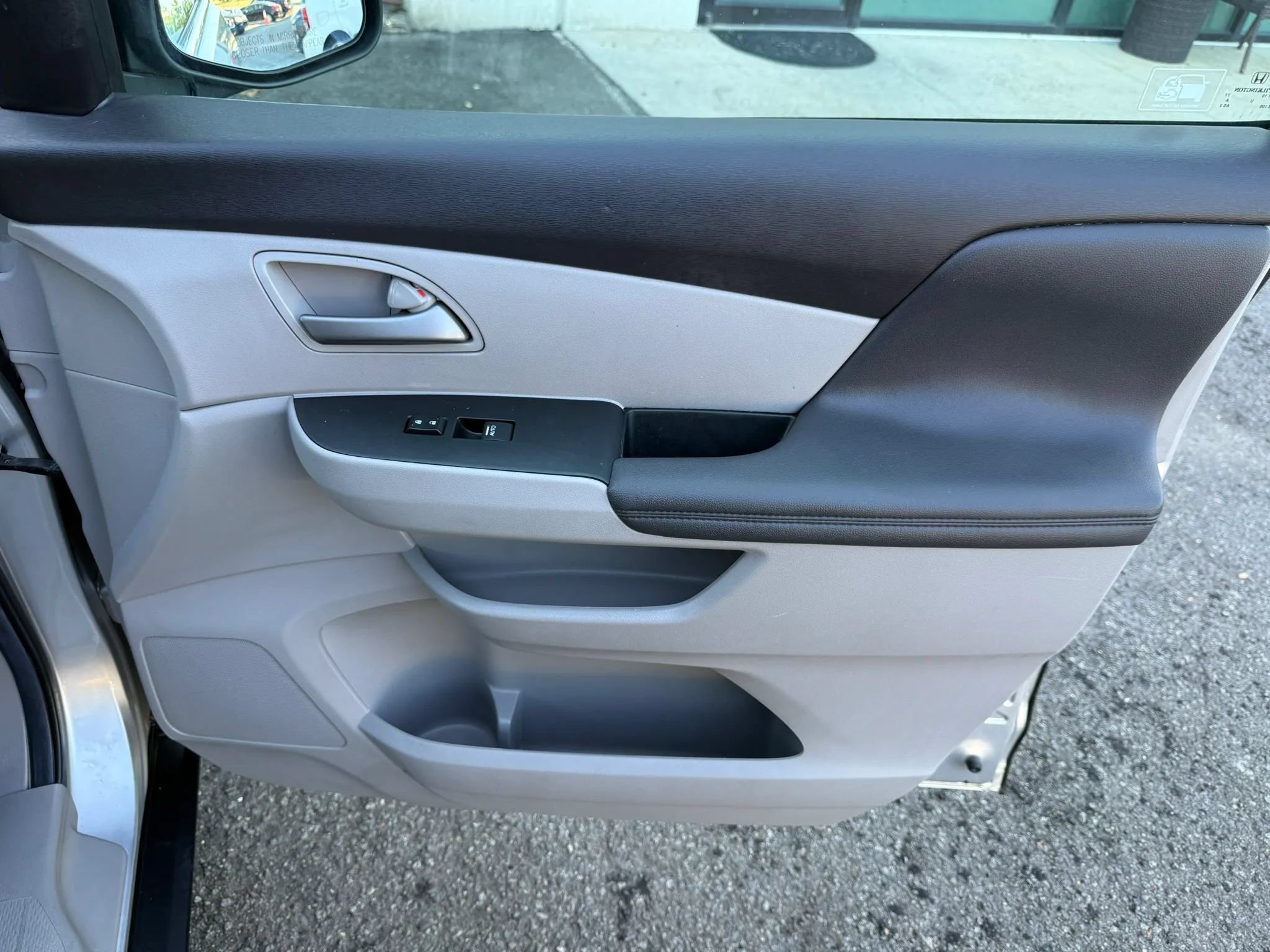 Used 2012 Honda Odyssey LX image 20