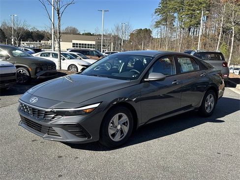 New 2026 Hyundai Elantra SE image 11