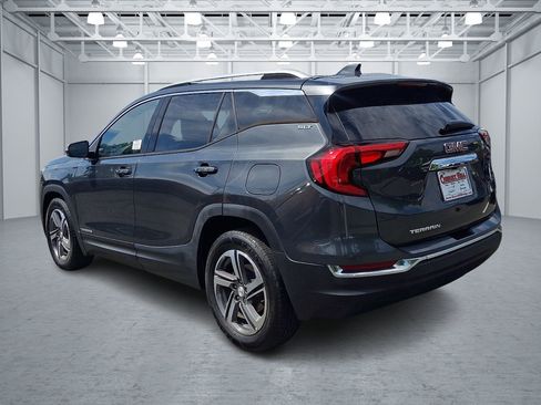 Used 2021 GMC Terrain SLT w/ Infotainment Package II FWD image 3