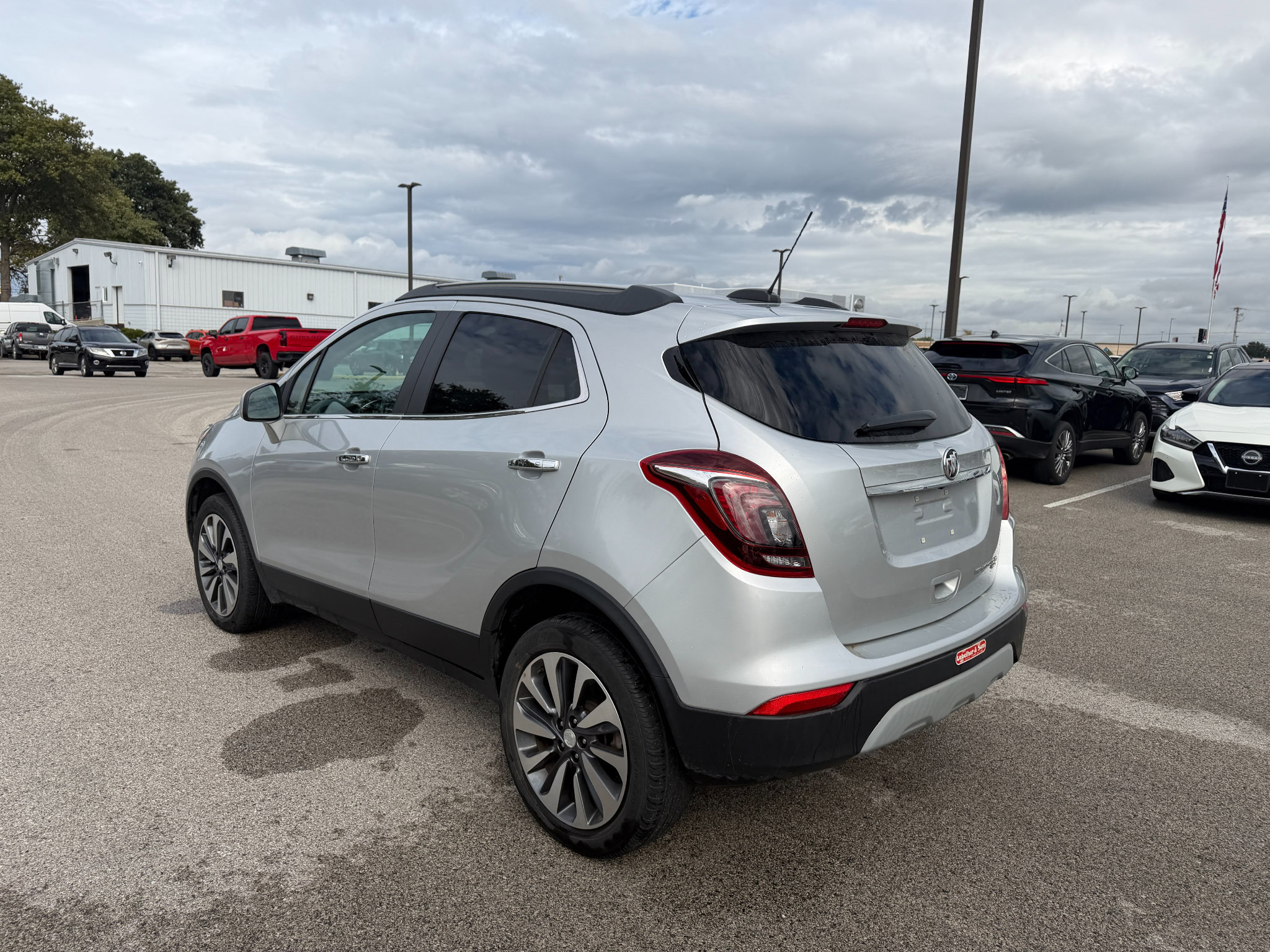Used 2022 Buick Encore Preferred w/ Safety Package AWD/4WD image 10