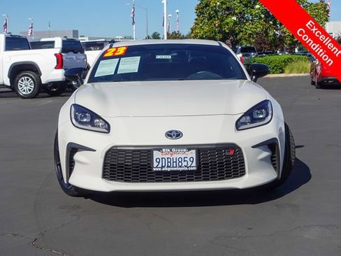 Certified 2023 Toyota GR86 Premium RWD image 3