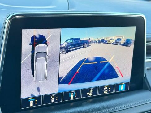 Used 2021 Chevrolet Tahoe LT w/ LT Signature Package image 12