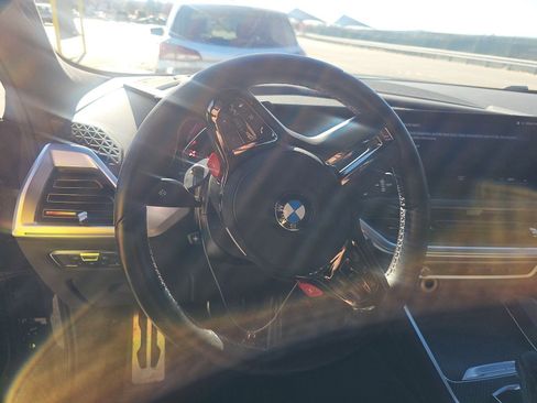 Used 2023 BMW XM image 8