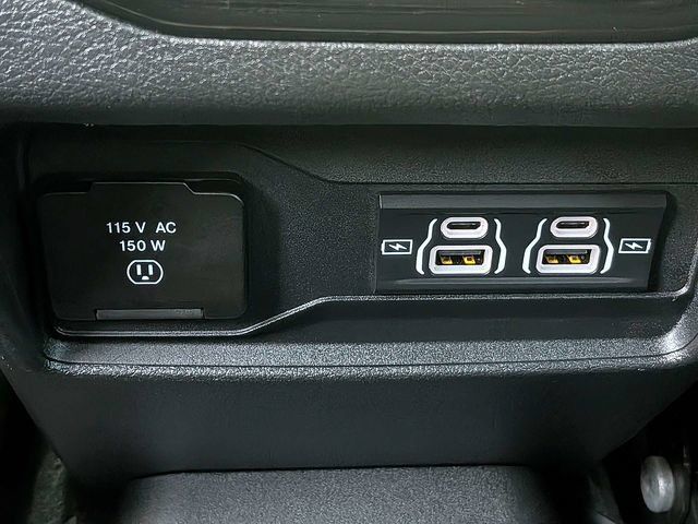 Used 2024 Jeep Grand Cherokee L Summit AWD/4WD image 15