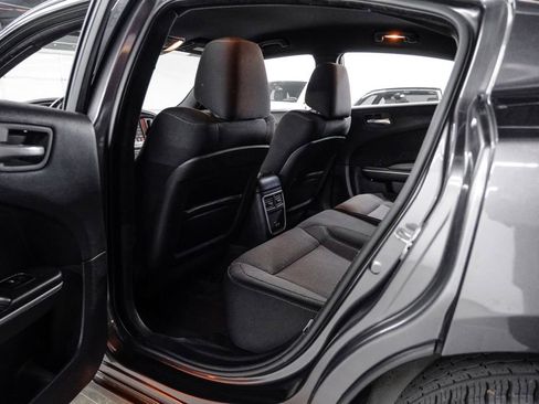 Used 2015 Dodge Charger SXT image 44