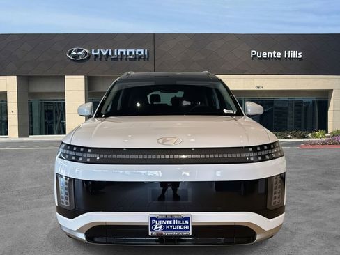 New 2026 Hyundai Ioniq 9 Calligraphy AWD/4WD image 2
