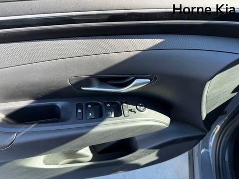 Used 2023 Hyundai Santa Cruz Night w/ Winter Package image 11