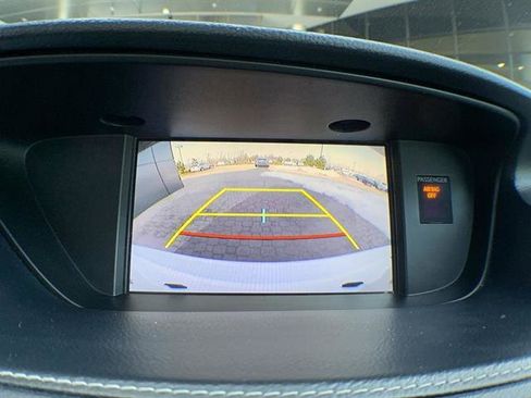 Used 2016 Lexus ES 350 w/ Luxury Package w/Wood Trim image 17