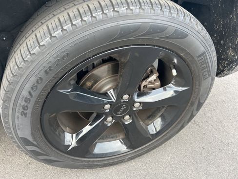 Used 2023 Jeep Grand Cherokee Limited w/ Black Appearance Package image 34