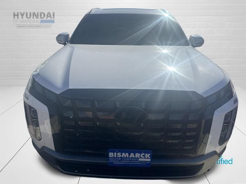 Used 2023 Hyundai Palisade Limited AWD/4WD image 2