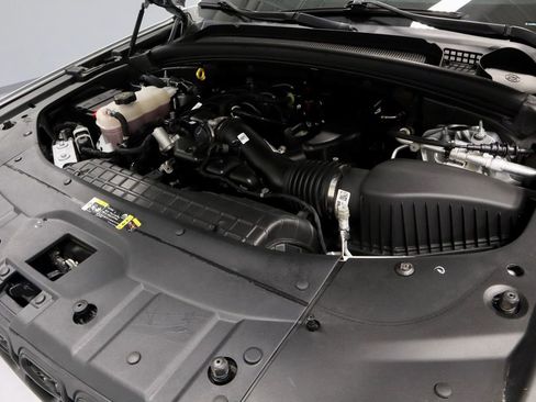 Used 2024 Jeep Grand Cherokee Altitude image 19