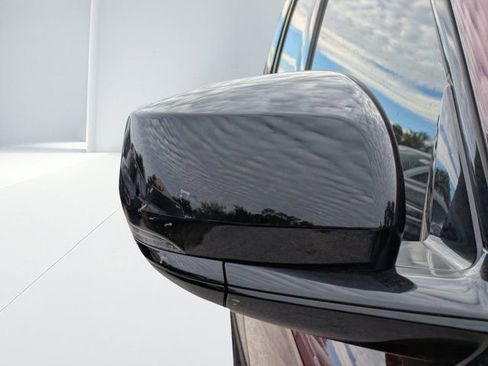 New 2025 Jeep Grand Cherokee Limited w/ Black Appearance Package RWD image 10