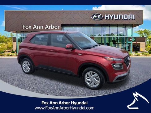 Certified 2024 Hyundai Venue SE FWD image 7