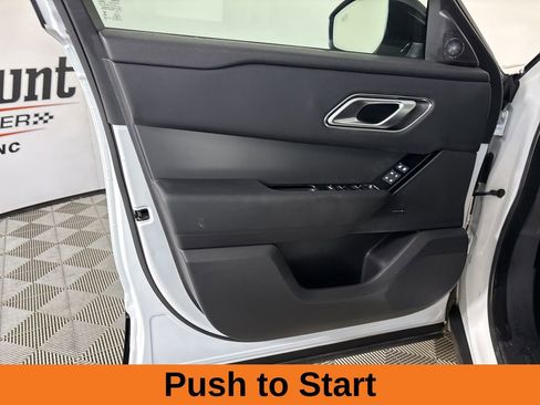 Used 2025 Land Rover Range Rover Velar Dynamic SE image 8