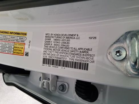 Certified 2025 Honda Accord SE image 39