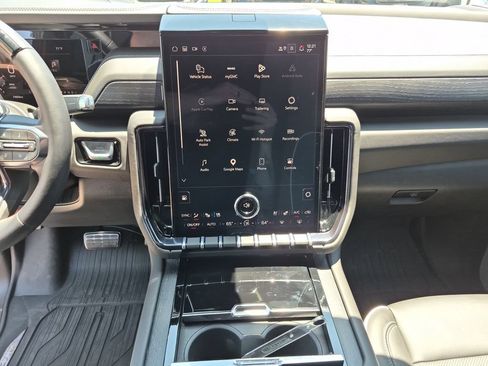 Used 2026 GMC Yukon AT4 Ultimate AWD/4WD image 26