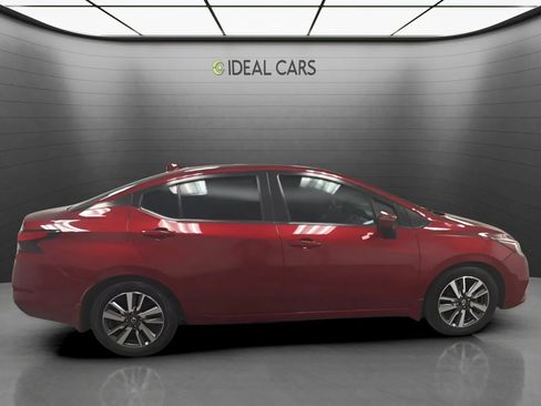 Used 2020 Nissan Versa SV FWD image 4