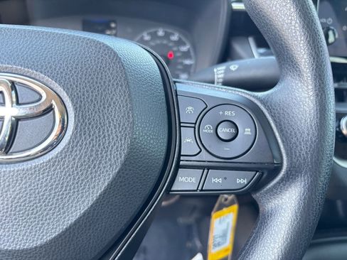 Used 2025 Toyota Corolla LE w/ Carpet Mat Package (TMS) image 30
