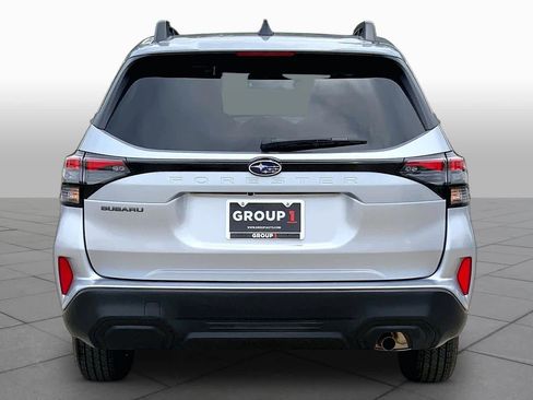 Used 2026 Subaru Forester Premium AWD/4WD image 5